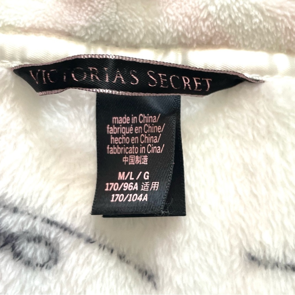 Victoria Secret Short Cozy Robe Size Medium/Large - Picture 8 of 8